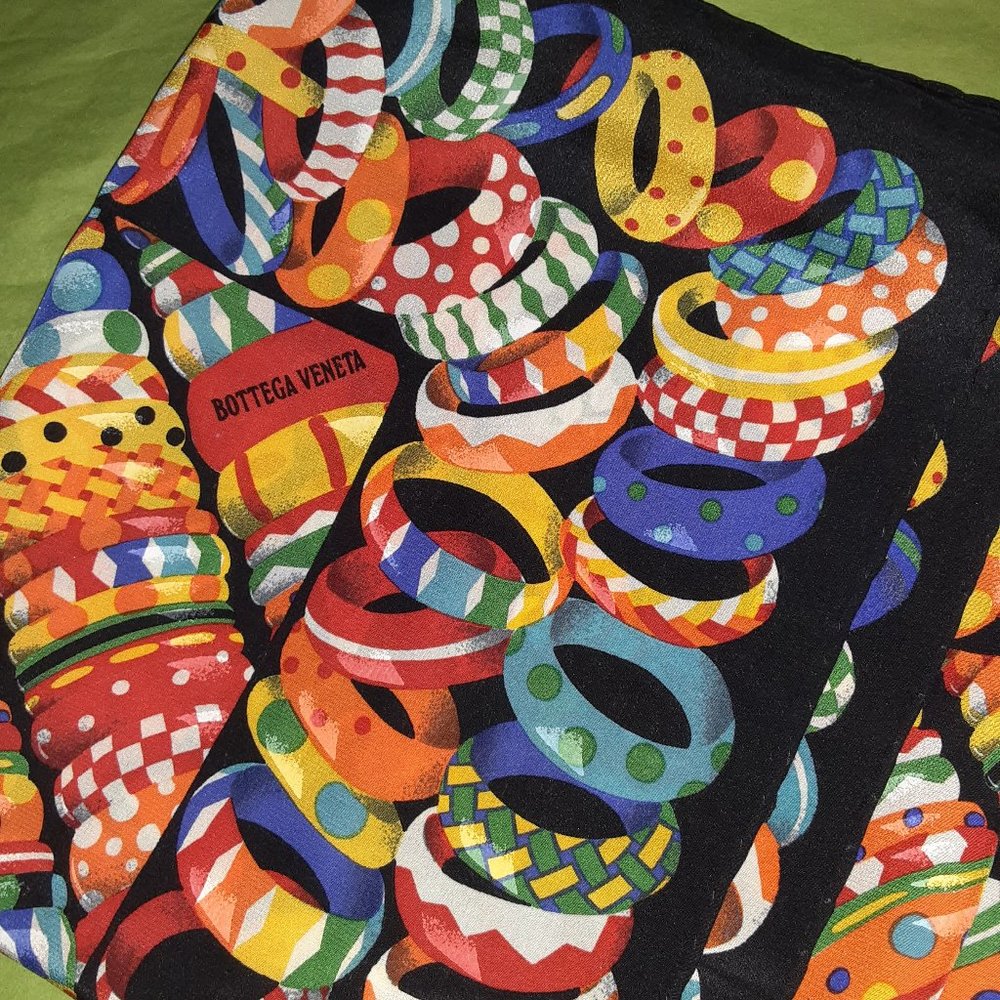 VINTAGE BOTTEGA VENETA BANGLES SILK SCARF - Picture 2 of 2